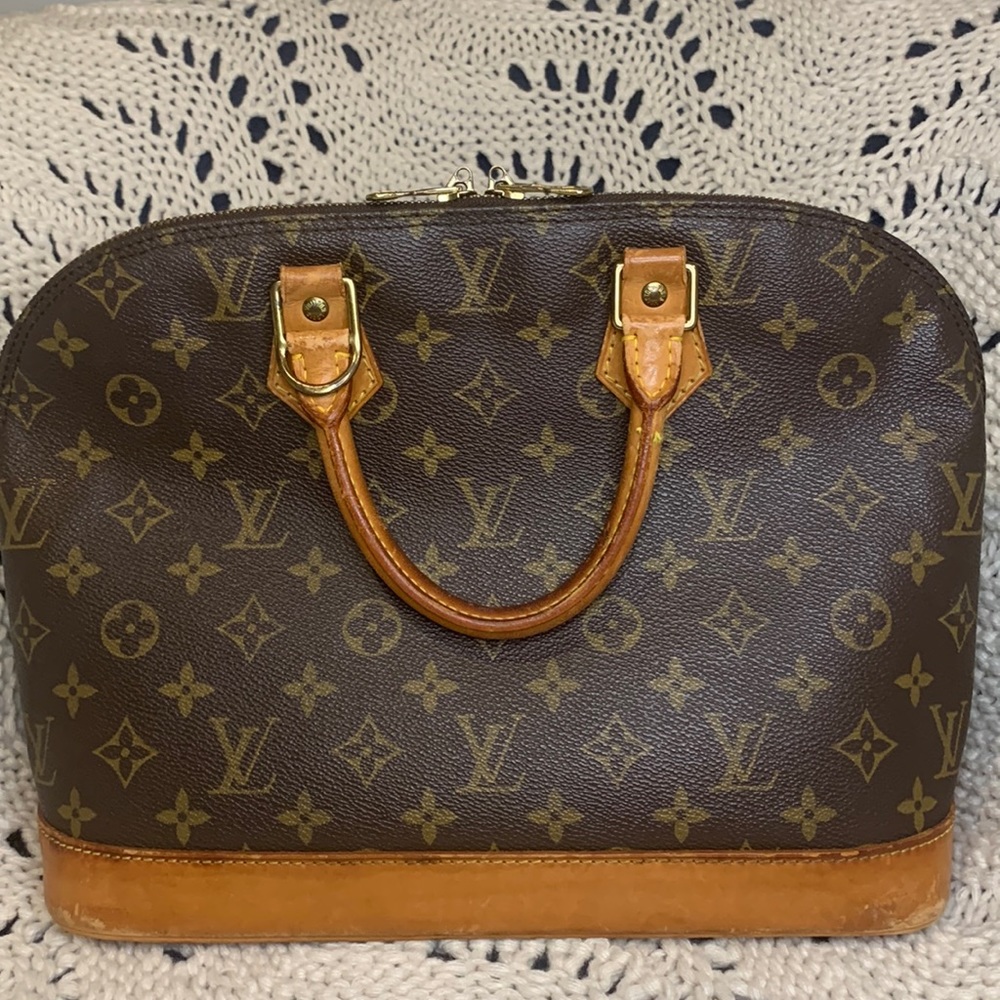 Louis Vuitton Alma PM